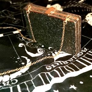 Fashion nova Cross body purse